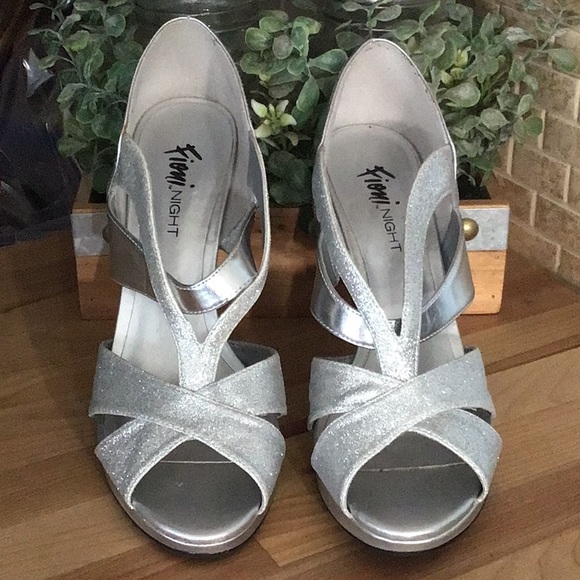 Fioni Night Silver Glitter Metallic High Heels - Picture 2 of 10